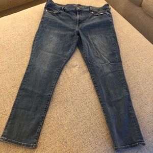 Super stretch skinny jeans